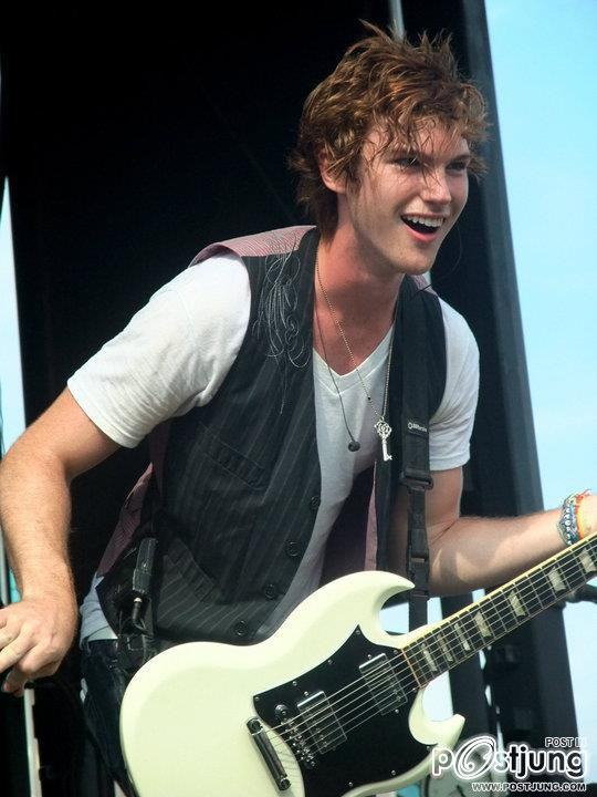 Tanner Patrick เเทนเนอร์ เเพคทริค