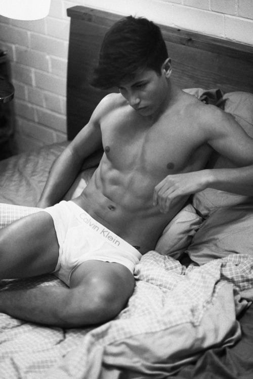 คนรัก ผู้ชายใส่brief 00