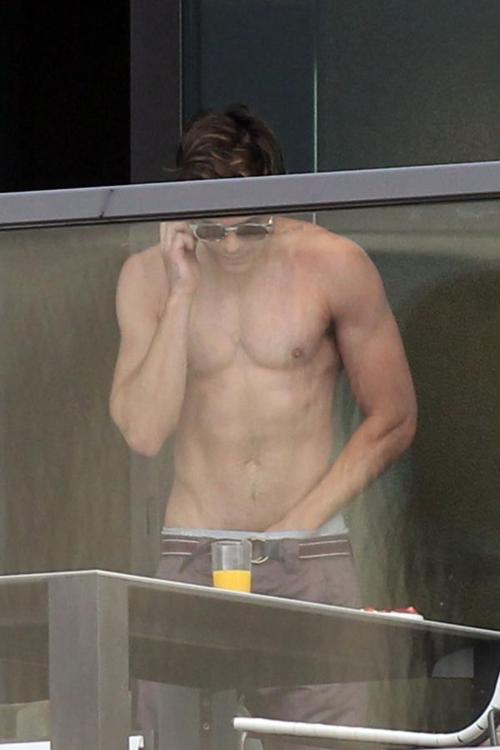 คนรัก zac efron