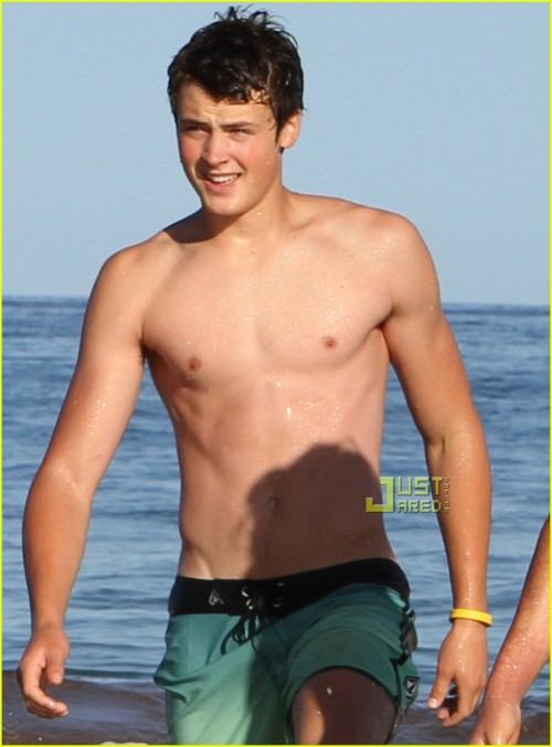 คนรัก dylan efron