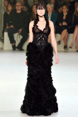 คนรัก ALEXANDER MCQUEEN 01