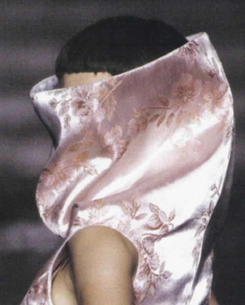คนรัก ALEXANDER MCQUEEN 01