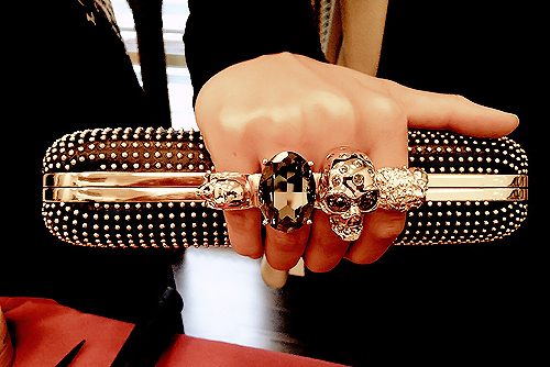 คนรัก ALEXANDER MCQUEEN 01