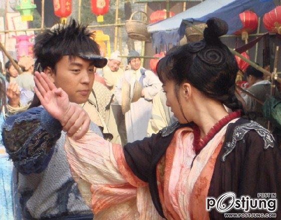 孔雀翎 Kong Que Ling (2011) (เจ็ดยอดศาสตรา ตอนเดชขนนกยูง)