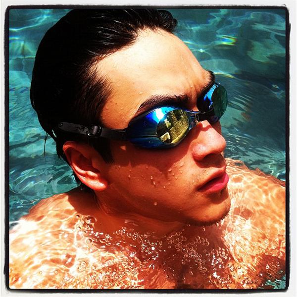 ณเดชน์ โชว์หุ่นล่ำ ถ่ายแฟชั่นที่โอมาน