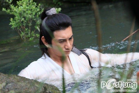 เปิดตำนาน New Bride with White Hair 新白发魔女传 (นางพญาผมขาว ฉบับ2012)