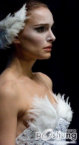 ชอบเรื่องนี้ค่ะ  black swan เเม้จะนานเเล้วก็ตาม