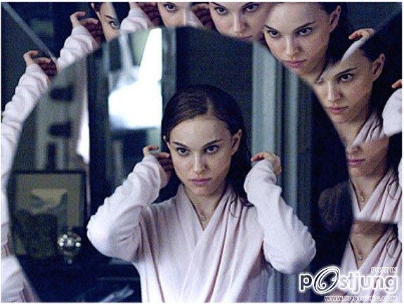 ชอบเรื่องนี้ค่ะ  black swan เเม้จะนานเเล้วก็ตาม