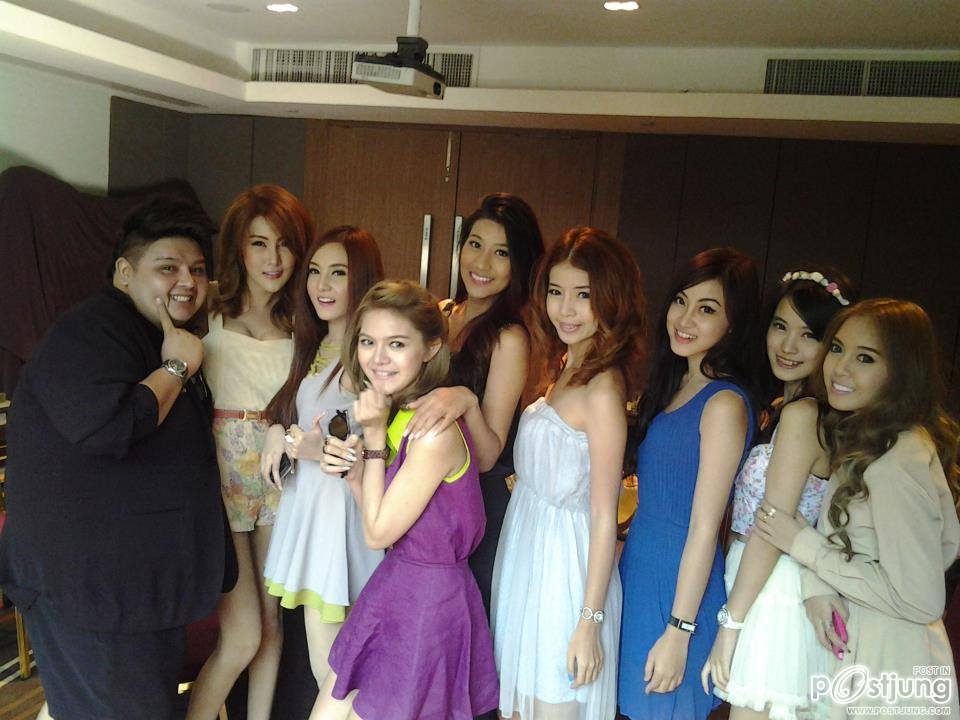 เอก  สะสมทรัพย์  เอก โมเดลลิ่ง