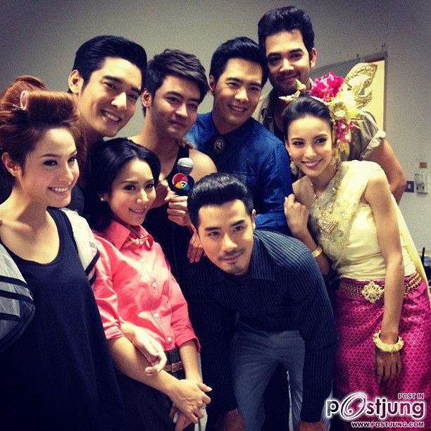 Pic สวย ๆ เริ่ด ๆ กับ ขวัญ อุษามณี @ 7 สีคอนเสิร์ต 09/06/2555