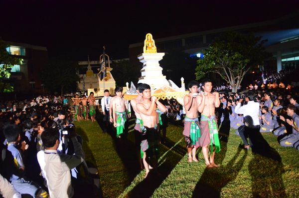ปิดประชุมเชียร์ มมส ยิ่งใหญ่อลังการ ยินดีต้อนรับ ภุมริน10 นะครับ ^^