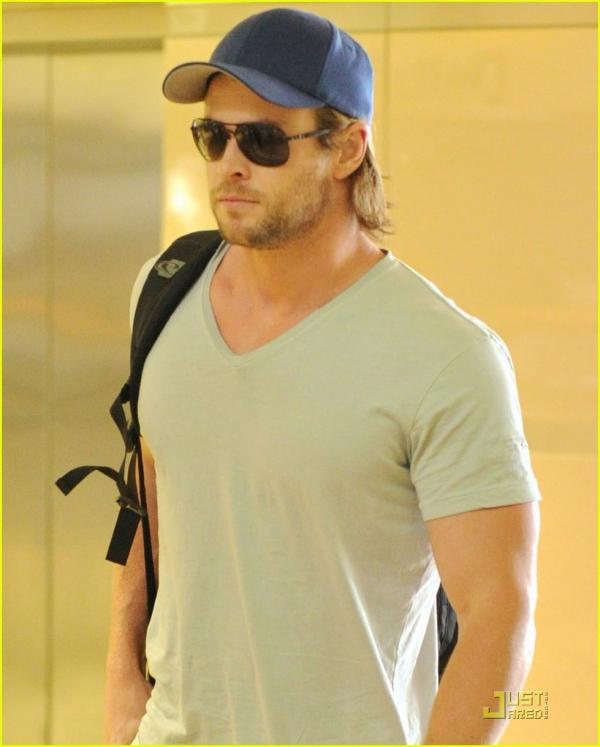 คนรักหนุ่มหล่อ 002 - chris hemsworth
