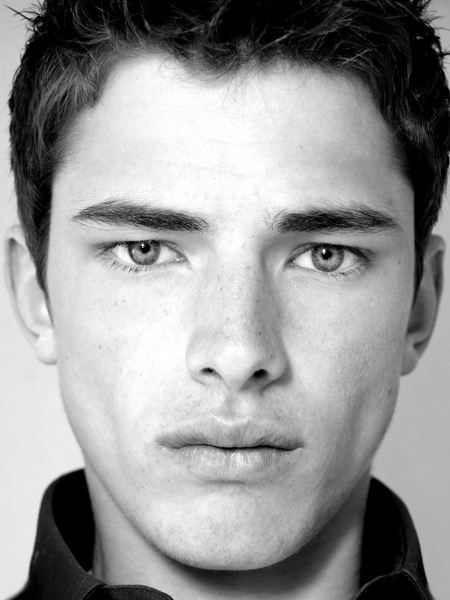 นายแบบอันดับ 1 ของโลก(ปัจจุบัน) Sean Opry