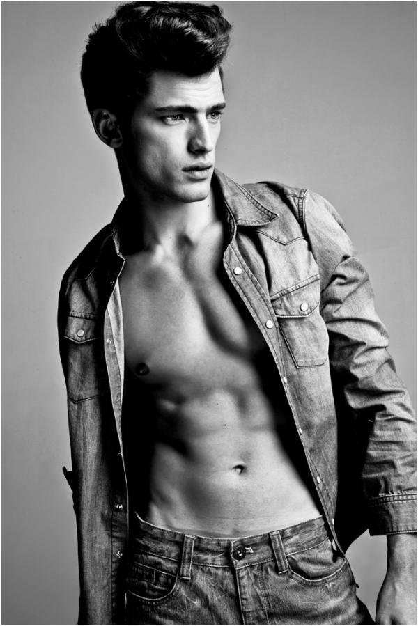 นายแบบอันดับ 1 ของโลก(ปัจจุบัน) Sean Opry
