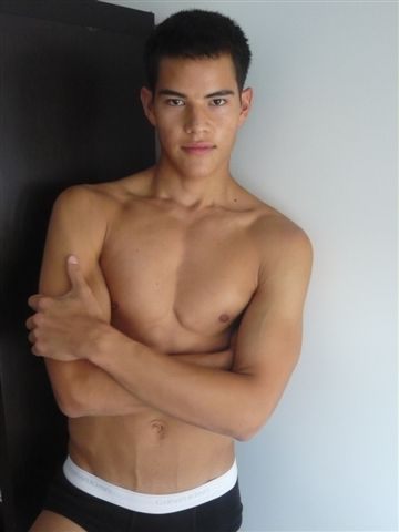 คนรักหนุ่มเซ็กซี่ 142 - Simon Tham