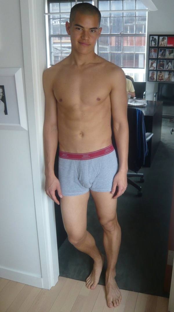 คนรักหนุ่มเซ็กซี่ 142 - Simon Tham