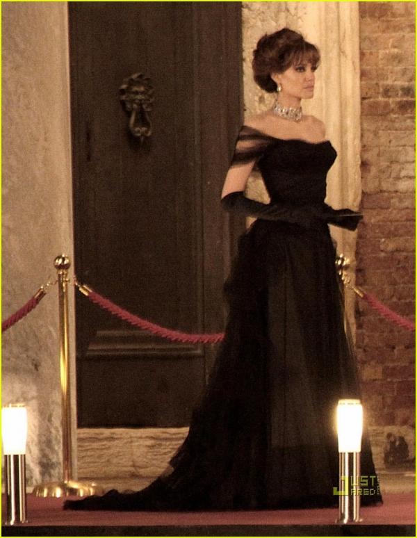 คนรักดาราสาวกับชุดสวย 001 - Angelina Jolie