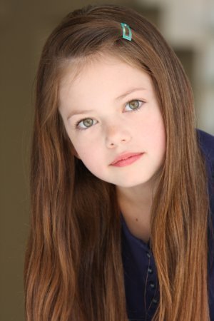 เผยโฉม เรเนสเม่ คัลเลน แวมไพร์ตัวน้อยจาก Twilight