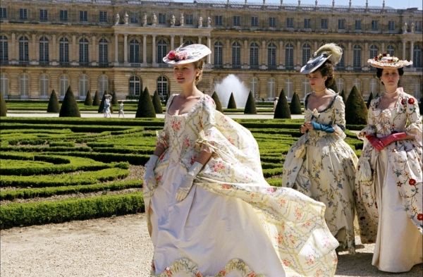 คนรักหนังดังกับชุดสวย 002 - Marie Antoinette