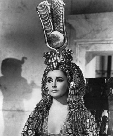 คนรักหนังดังกับชุดสวย 004 - Cleopatra