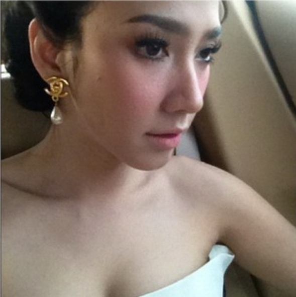 สวยเว่อร์ อิอิ