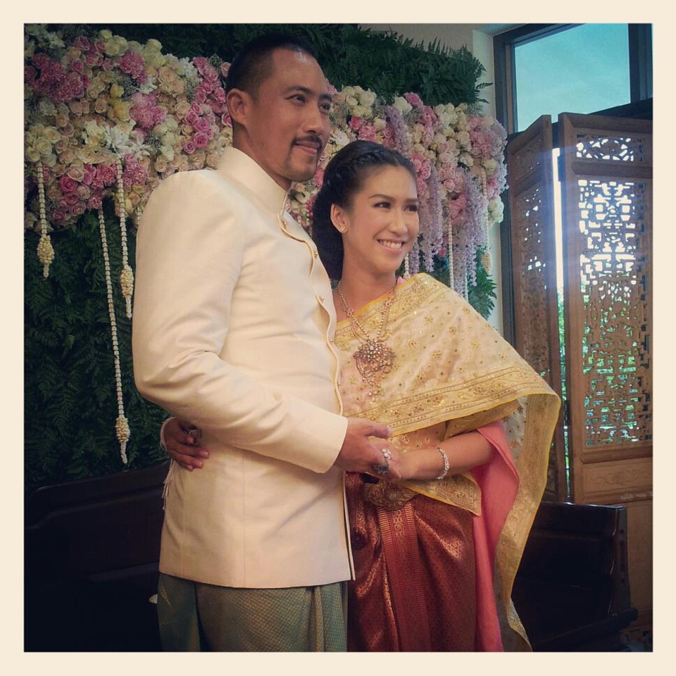 บรรยากาศงานหมั้น"พี่ตั๊ก นภัสกร"-"พี่ป๊อก ปิยธิดา" เรียบง่ายแต่อบอุ่น