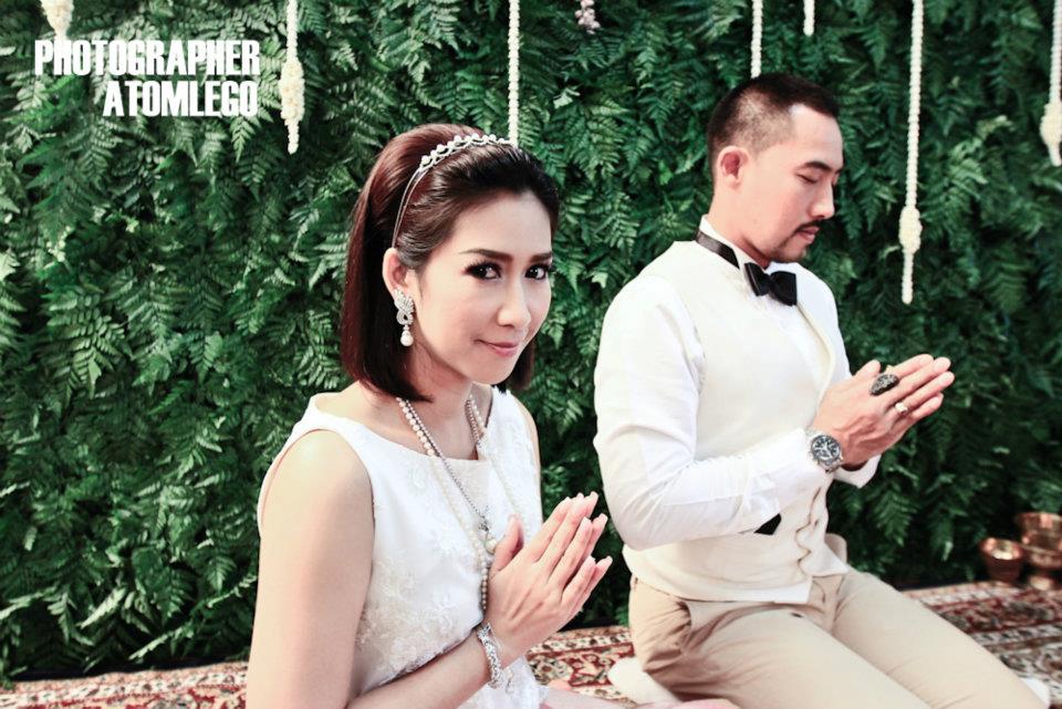 บรรยากาศงานหมั้น"พี่ตั๊ก นภัสกร"-"พี่ป๊อก ปิยธิดา" เรียบง่ายแต่อบอุ่น