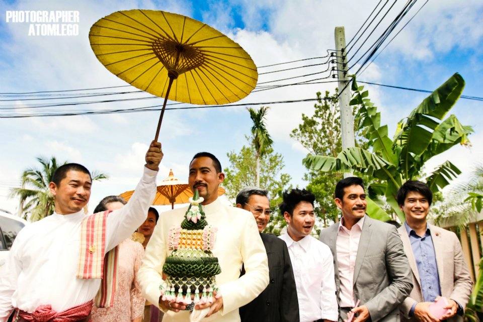 บรรยากาศงานหมั้น"พี่ตั๊ก นภัสกร"-"พี่ป๊อก ปิยธิดา" เรียบง่ายแต่อบอุ่น