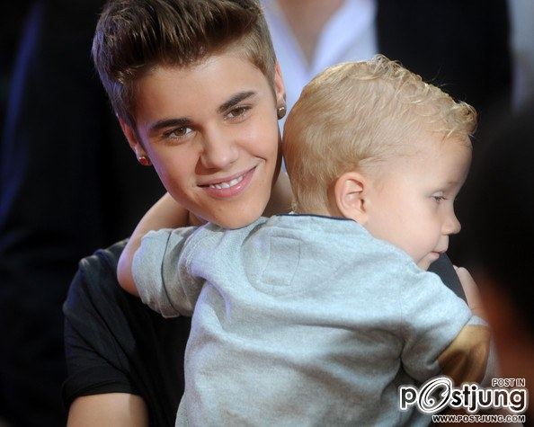 Justin Bieber and Jaxon Bieber