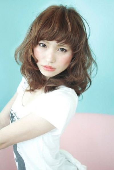 แฟชั่น ทรงผมสำหรับสาวหูกาง
