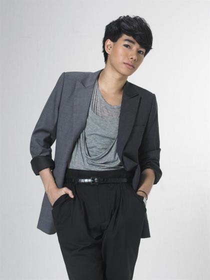 เป๊ก-ผลิตโชค โต้ อัพหน้าเสริมดั้งอีกรอบ แค่ดัดฟัน-ผอมลง