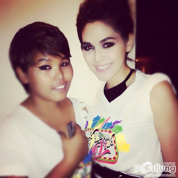 นุช นีรนาท vs ชมพู่ อารยา