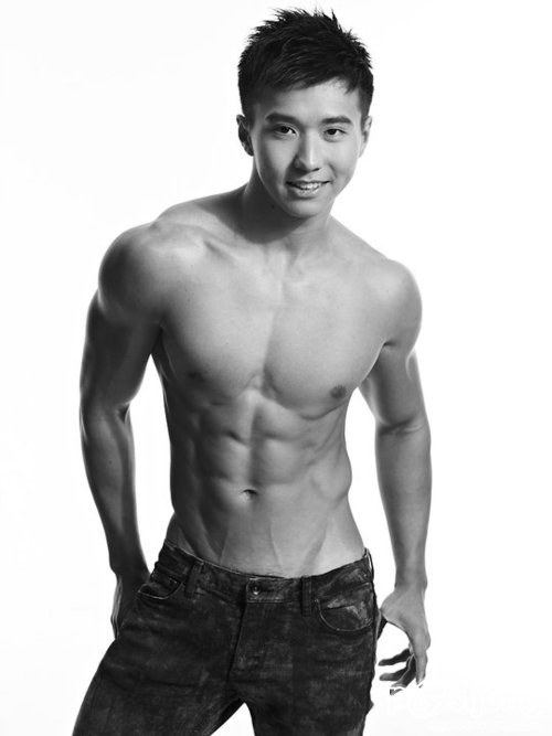 คนรักหนุ่มเซ็กซี่ 211