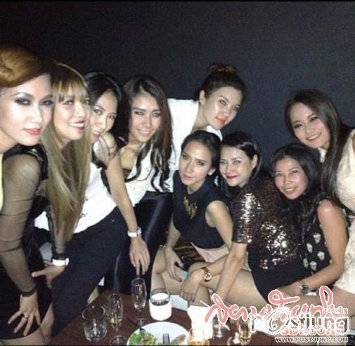 เต็มๆตา"อั้ม"สวย รวย ฮอท !!!