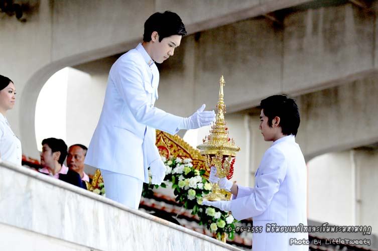 แกงส้ม ผู้แทนอัญเชิญพระมหามงกุฎและฉัตรปริวาร @ KMITL