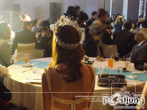 น้องกิฟท์ นางสาวไทย ร่วมงานสยามดาราสตาร์อวร์อด 2012