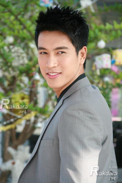 กอล์ฟ อนุวัฒน์ ชูเชิดรัตนา