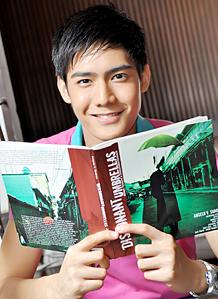 ยิ้มพิมพ์ใจของRobi domingo