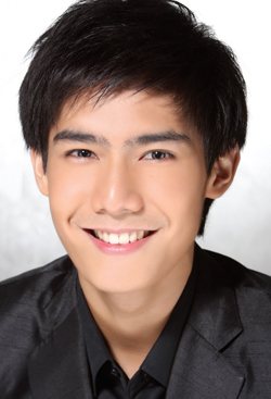 ยิ้มพิมพ์ใจของRobi domingo