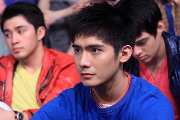 ยิ้มพิมพ์ใจของRobi domingo