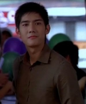ยิ้มพิมพ์ใจของRobi domingo