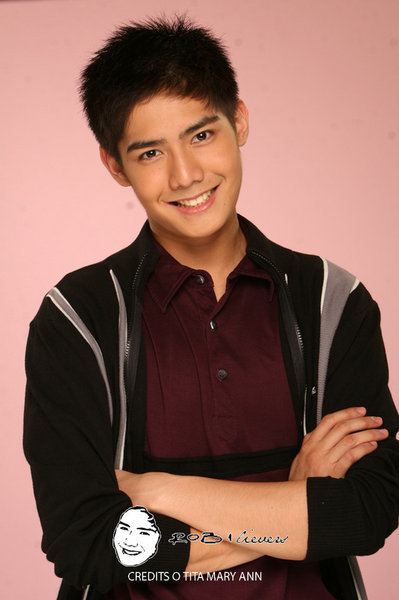ยิ้มพิมพ์ใจของRobi domingo