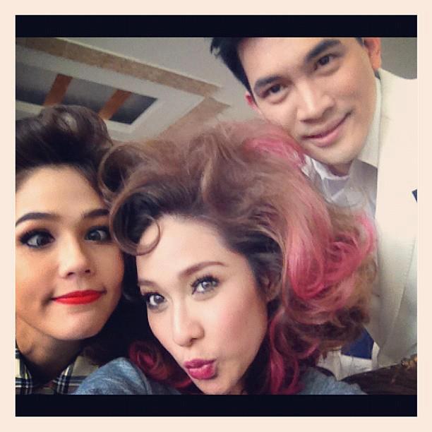 ชมพู่ อารยา และทีมนักแสดงรักคุณเท่าฟ้า
