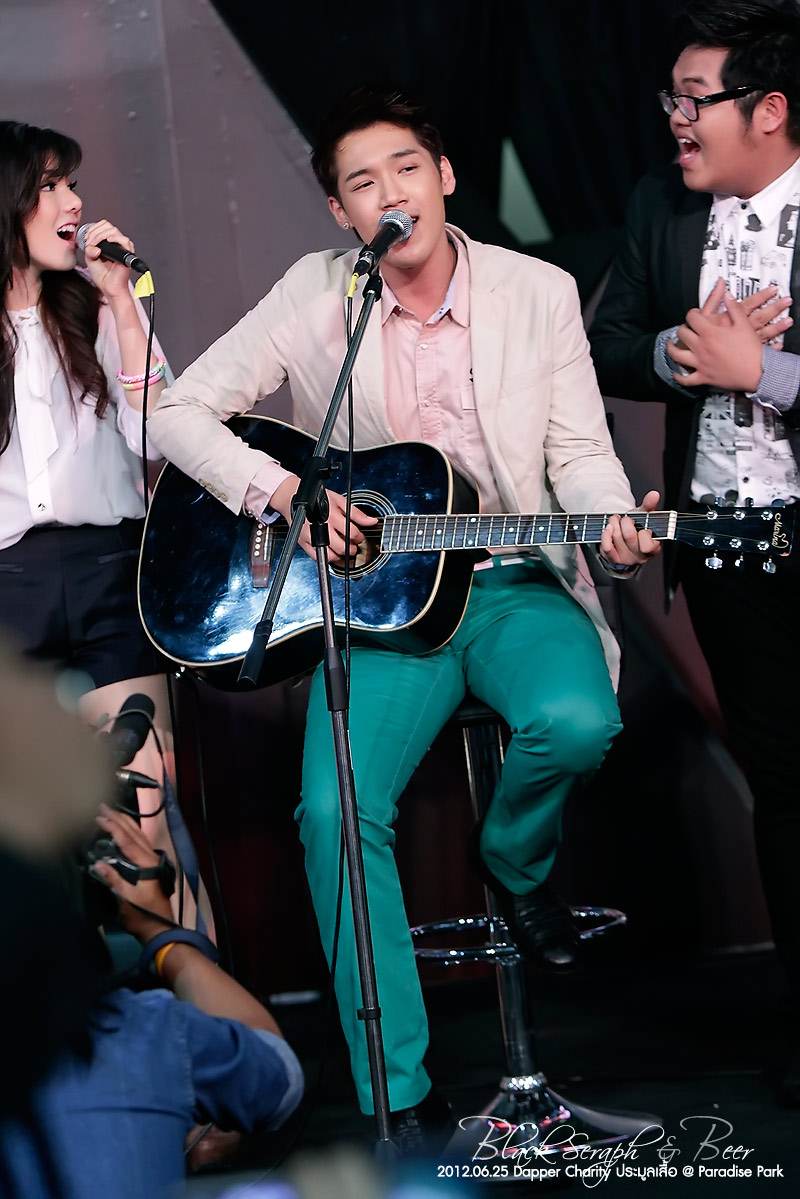 แกงส้ม  Dapper Star คนล่าสุด @ยอดงานประมูลCHARITY T-SHIRTS Paradise park
