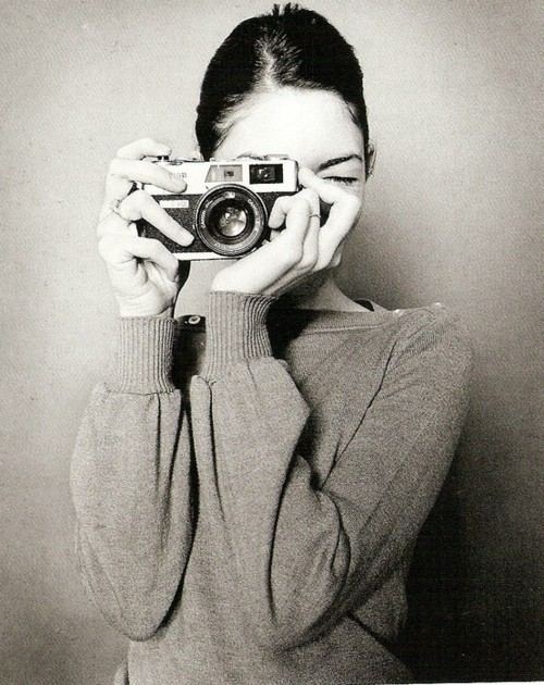 คนดังกับกล้องถ่ายรูป (๒)