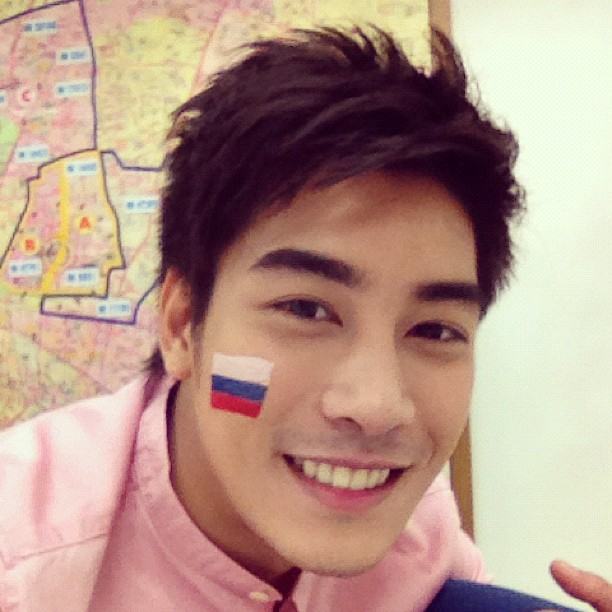 หล่อมากมาย
