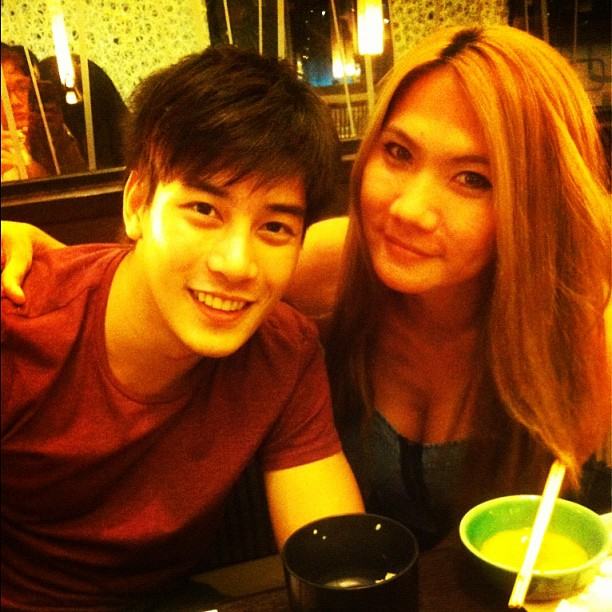 หล่อมากมาย