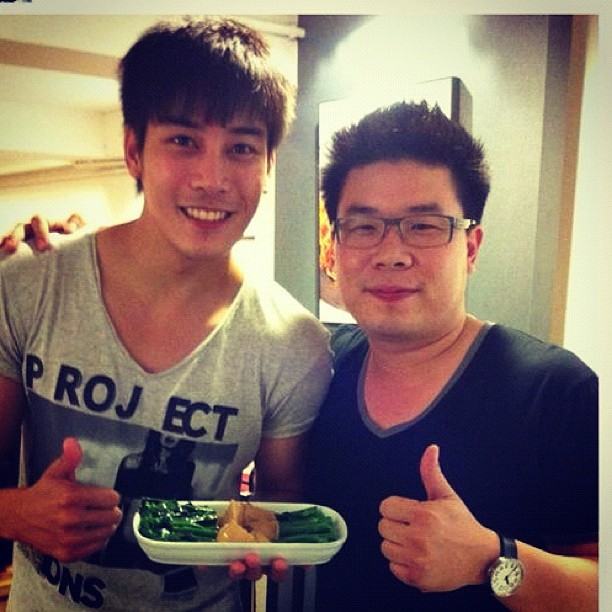 เคน ภูภูมิ อินฯกับเพื่อนๆ