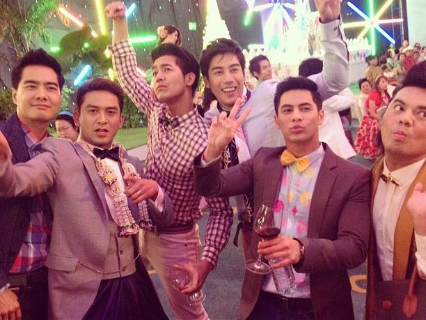 เคน ภูภูมิ อินฯกับเพื่อนๆ