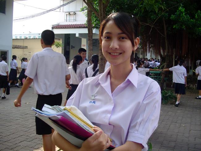 ดาราไม่แต่งหน้าใสๆ :)